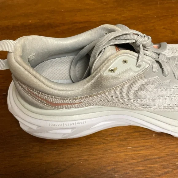 Hoka One One Bondi 8  Women's Athletic Shoes in gray size 6.5 - Picture 10 of 10